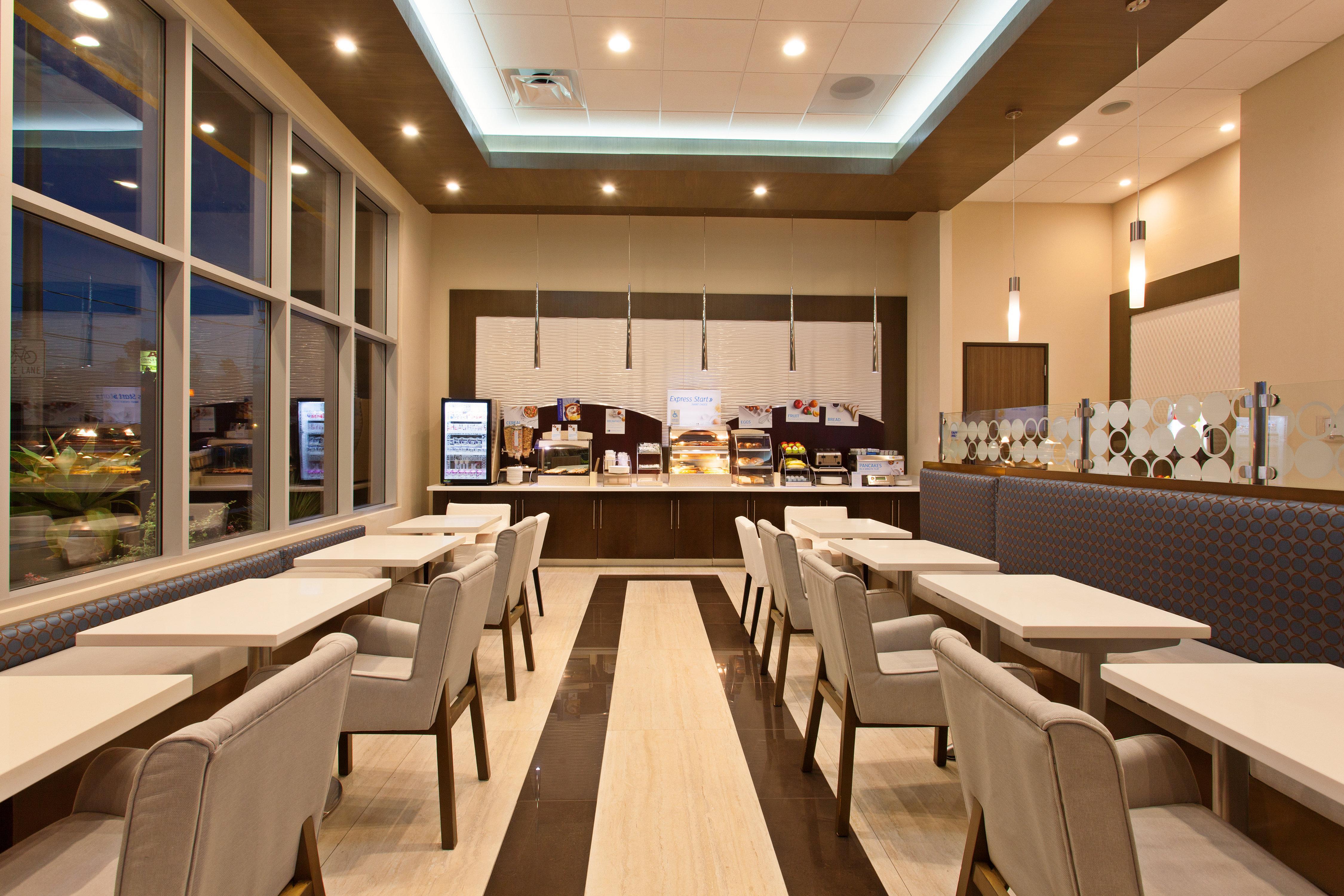 Holiday Inn Express North Hollywood - Burbank Area By Ihg Los Angeles Dış mekan fotoğraf