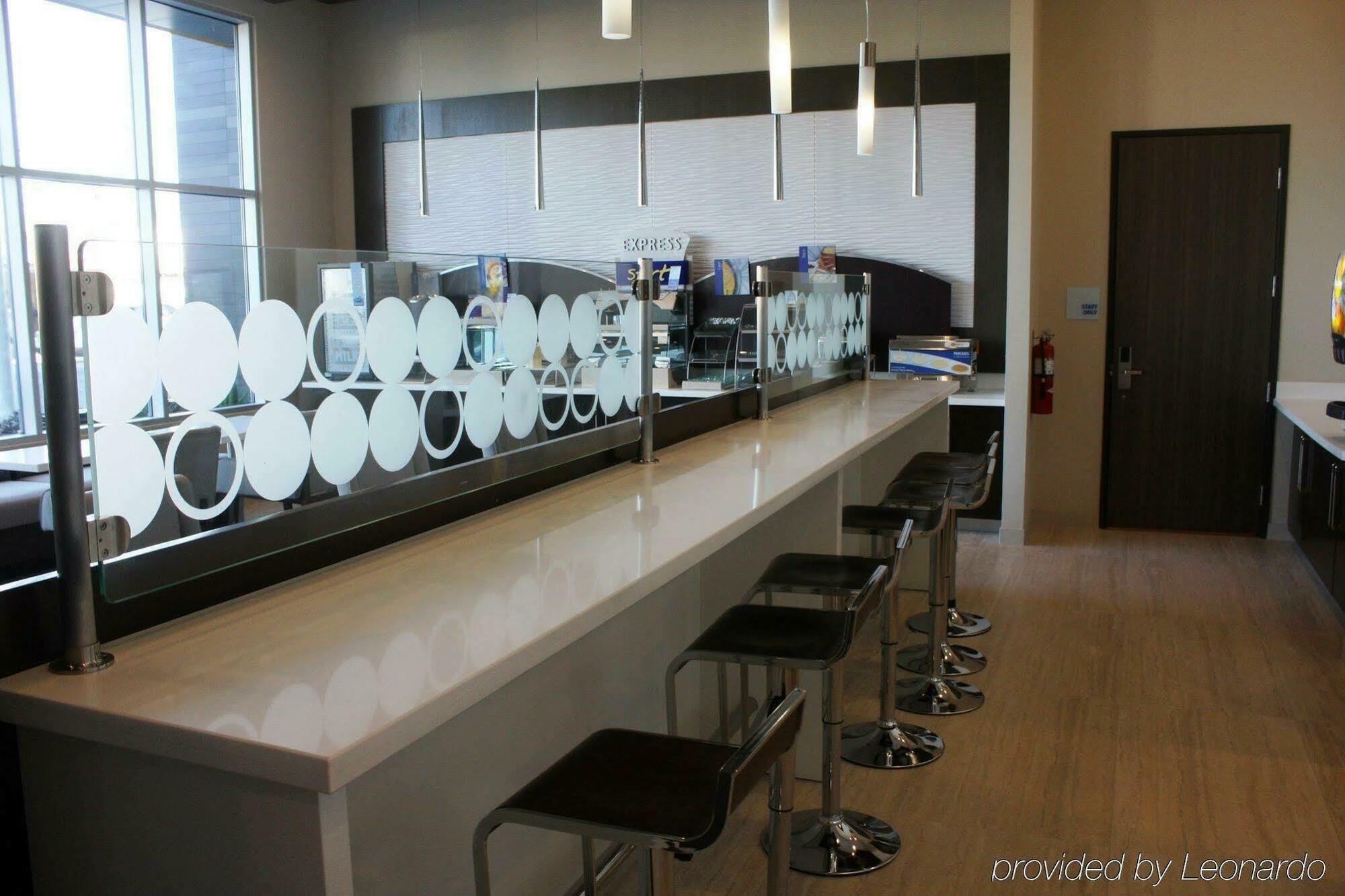 Holiday Inn Express North Hollywood - Burbank Area By Ihg Los Angeles Dış mekan fotoğraf